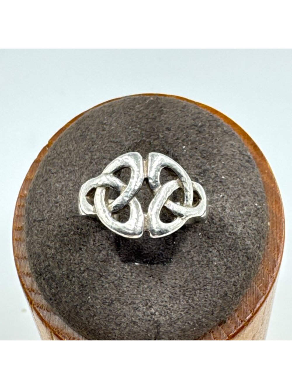 VTG Solid Sterling Silver 925 Celtic Knot Design Band Ring Size 6.25